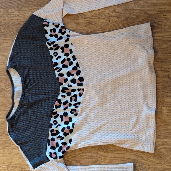 Leopard Print Chevron Waffle Knit Top - Picture 1 of 2